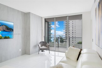1300 Brickell Bay Dr Unit 706, Miami, FL 33131