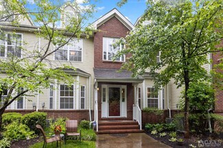 128 Forest Dr, Piscataway, NJ 08854