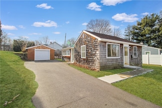 23 John St, Westerly, RI 02891