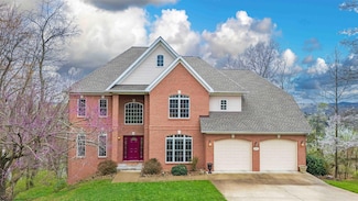 2006 White Oak Dr, Morgantown, WV 26505