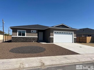 105 Toiyabe Ln, Fallon, NV 89406
