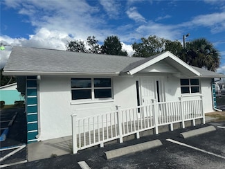 708 NE 6th St, Crystal River, FL 34428