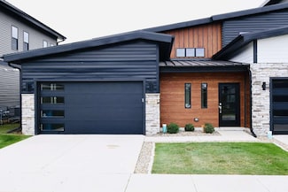 253 Nomo Place, Crown Point, IN 46307