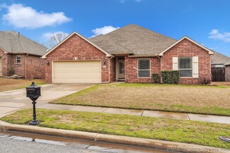 118 E Elmira Place, Broken Arrow, OK 74012