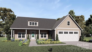 56 Haywood Park Dr, Hendersonville, NC 28791