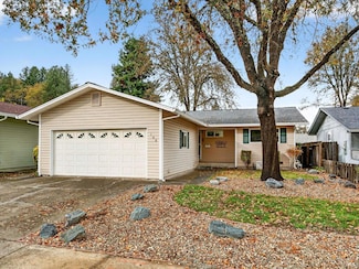 108 Sandy Ln, Willits, CA 95490