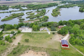 2636 Scenic Ln, Nashua, IA 50658
