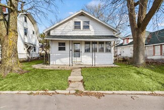 109 Sunset Ave, Russells Point, OH 43348