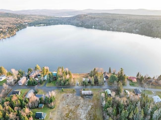 432 Beach Rd, Pittsburg, NH 03592