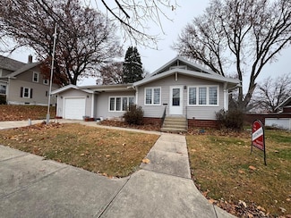 438 10th Ave N, Fort Dodge, IA 50501
