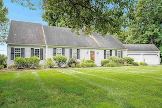 99 Kaufmann Dr, Peterborough, NH 03458