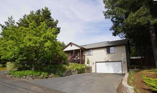 1120 SE Thompson St, Pullman, WA 99163