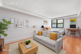 130 E 18th St Unit 2R, New York, NY 10003