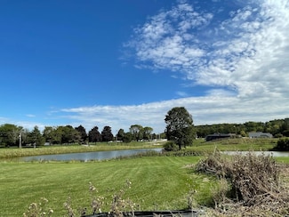 1679 Arnie's Ct, Ledgeview, WI 54115
