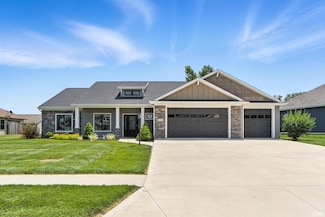 106 N Lexington Dr, Columbia City, IN 46725