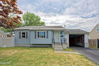 29 Rooney Ave, Albany, NY 12205