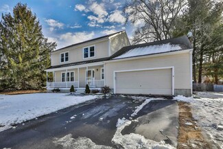 7 Royal Oak Dr, Nashua, NH 03064