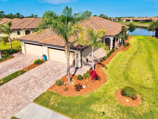 12230 Amica Loop, Venice, FL 34293