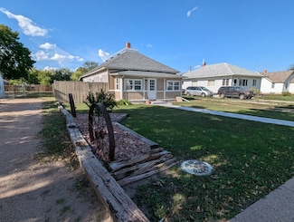 410 E 4th St, Julesburg, CO 80737