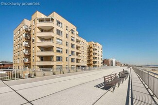 121-16 Ocean Promenade Unit 4L, Rockaway Park, NY 11694