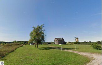 2402 Sparling Rd, Kingsley, MI 49649