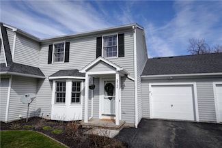 217 Wycliff Dr, Webster, NY 14580