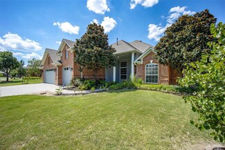 3829 Carrington Ln, Norman, OK 73072
