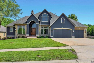 5645 SW Clarion Lakes Dr, Topeka, KS 66610