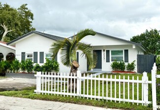 2230 Farragut St, Hollywood, FL 33020