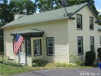 79 Cayuga St, Union Springs, NY 13160