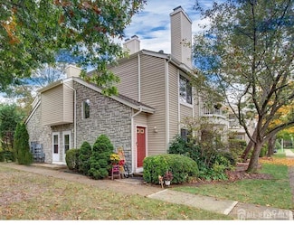 45 Chatham Square Unit B145, Parlin, NJ 08859