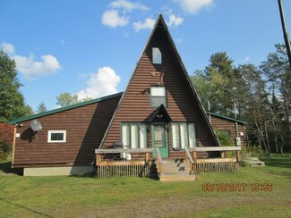 56 High St, Colebrook, NH 03576