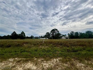 1514 Mcarthur Ave Unit 5, Lehigh Acres, FL 33972