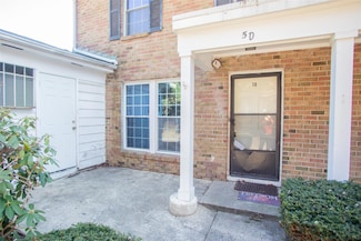 5 Ethan Allen Ct, Ridge, NY 11961