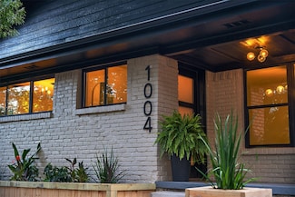 1004 Western Hills Dr, Sherman, TX 75092