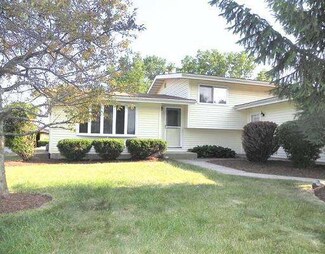 23957 W Grand Ave, Lake Villa, IL 60046