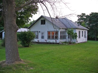 16610 Three Oaks Rd, Three Oaks, MI 49128
