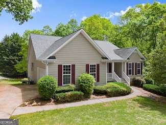 389 Crooked Creek Dr, Dahlonega, GA 30533