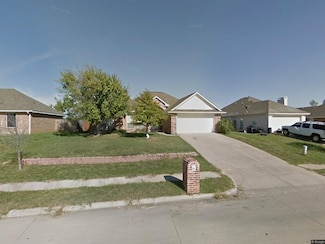 111 Chambers Creek Cir, Maypearl, TX 76064