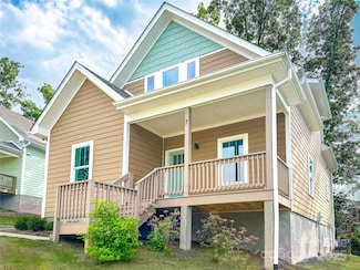 7 Berry Crest Ln, Arden, NC 28704