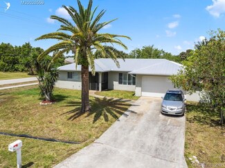 601 SW Pueblo Terrace, Port Saint Lucie, FL 34953