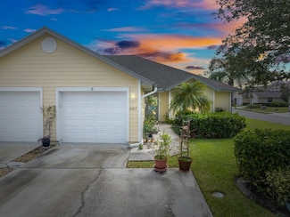 497 7th St, Vero Beach, FL 32962