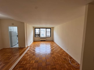 9825 64th Rd Unit 5F, Rego Park, NY 11374