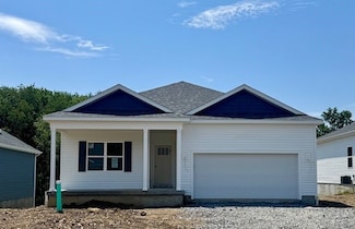 387 Gleneagles Dr, Butler, PA 16001