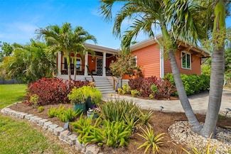 2623 57th St S, Gulfport, FL 33707