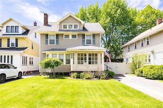 1043 Genesee Park Blvd, Rochester, NY 14619