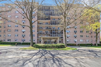 25 Cartright St Unit 4K, Bridgeport, CT 06604