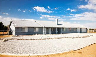 13770 Mission St, Oak Hills, CA 92344