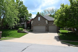 4949 S Bellhurst Ave, Springfield, MO 65804