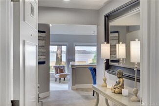 5404 Lake Washington Blvd NE Unit C, Kirkland, WA 98033